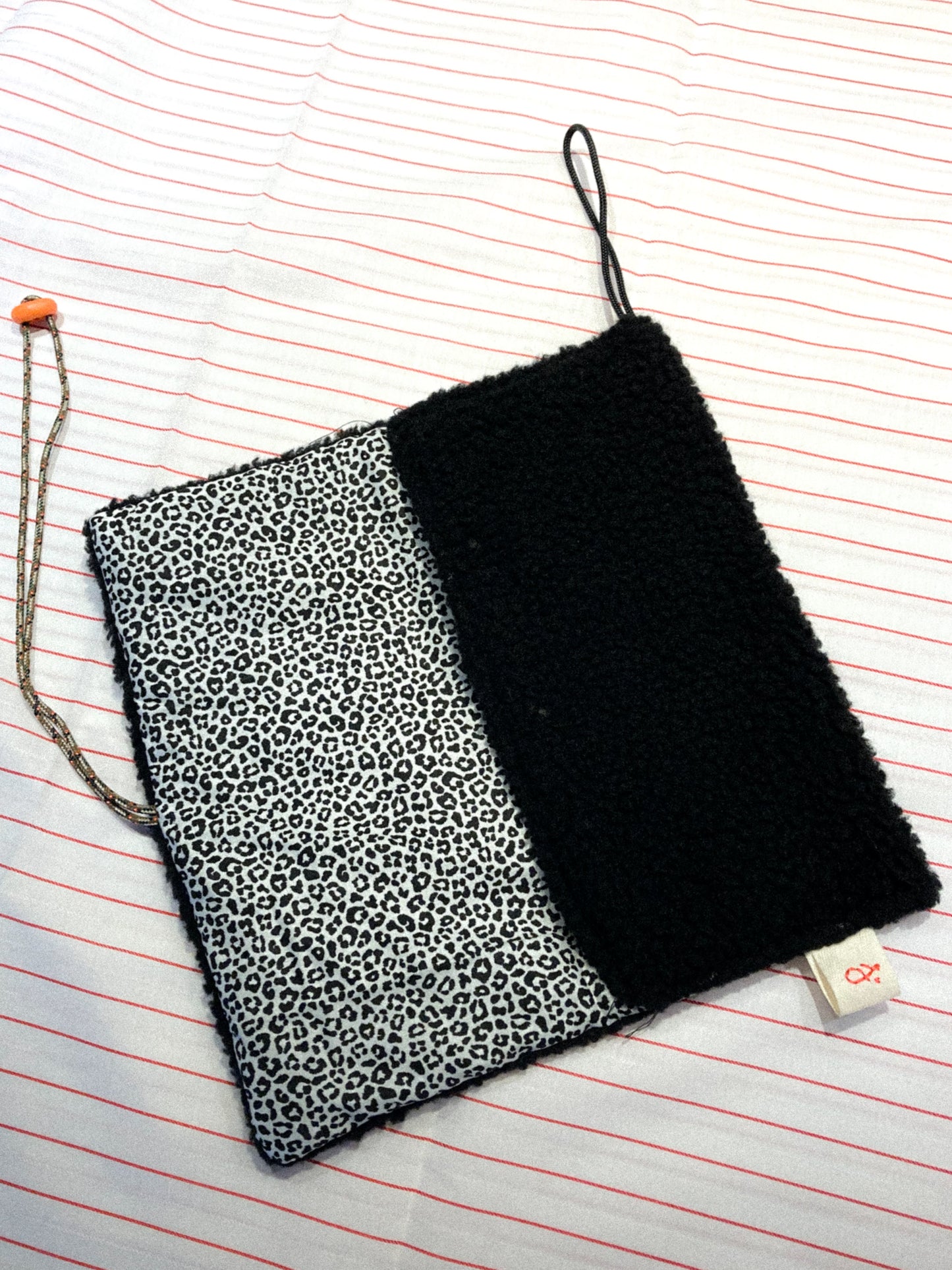 POCHETTE DE LIVRE