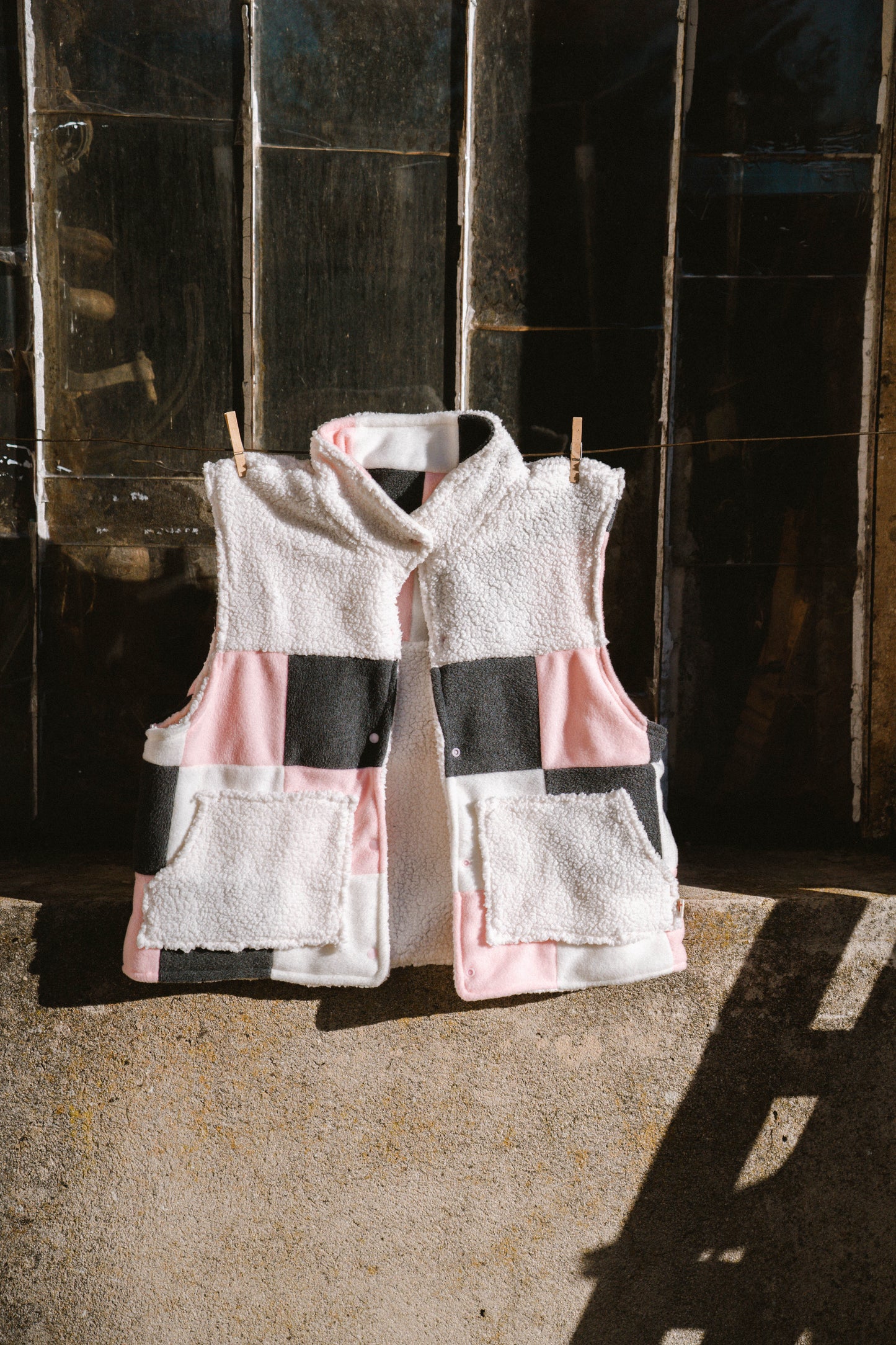 VESTE SANS MANCHE BLANCHE